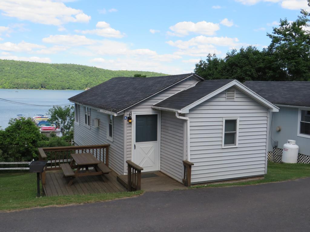 Bayside Inn&Marina Cooperstown Bagian luar foto