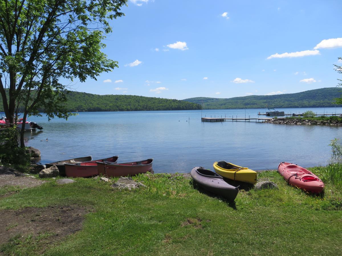 Bayside Inn&Marina Cooperstown Bagian luar foto