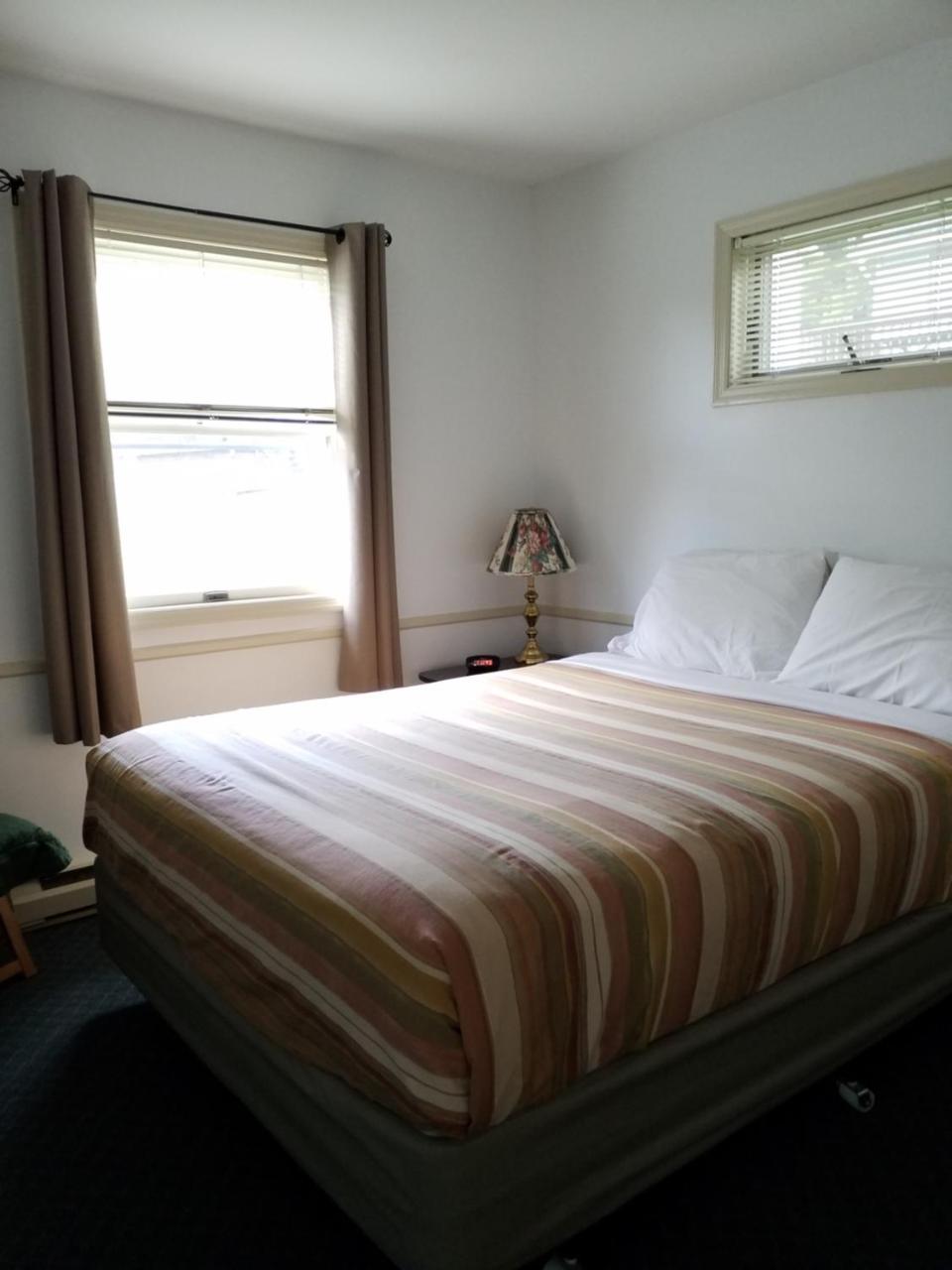 Bayside Inn&Marina Cooperstown Bagian luar foto