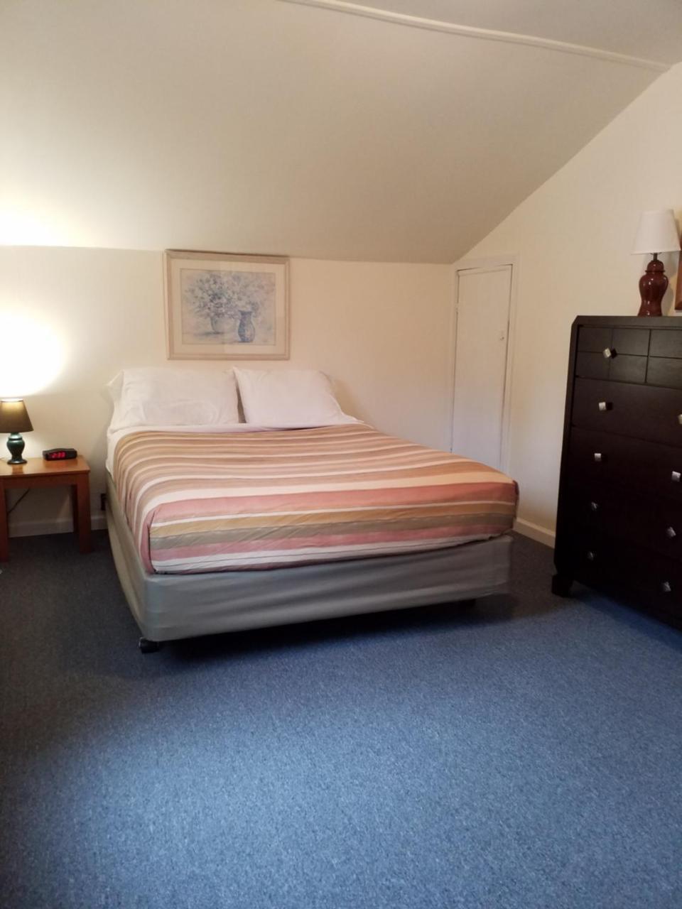 Bayside Inn&Marina Cooperstown Bagian luar foto